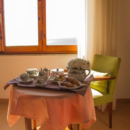 Albergo Miramare Кастильончело Екстериор снимка