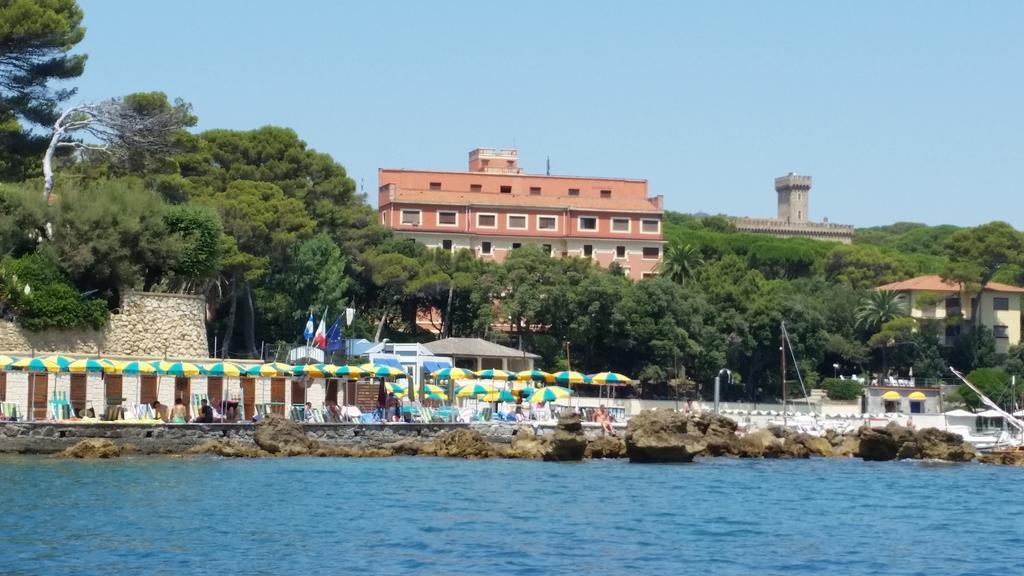 Albergo Miramare Кастильончело Стая снимка