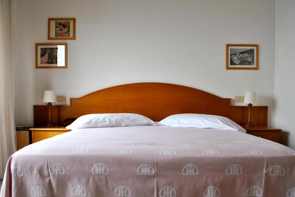 Albergo Miramare Кастильончело Стая снимка