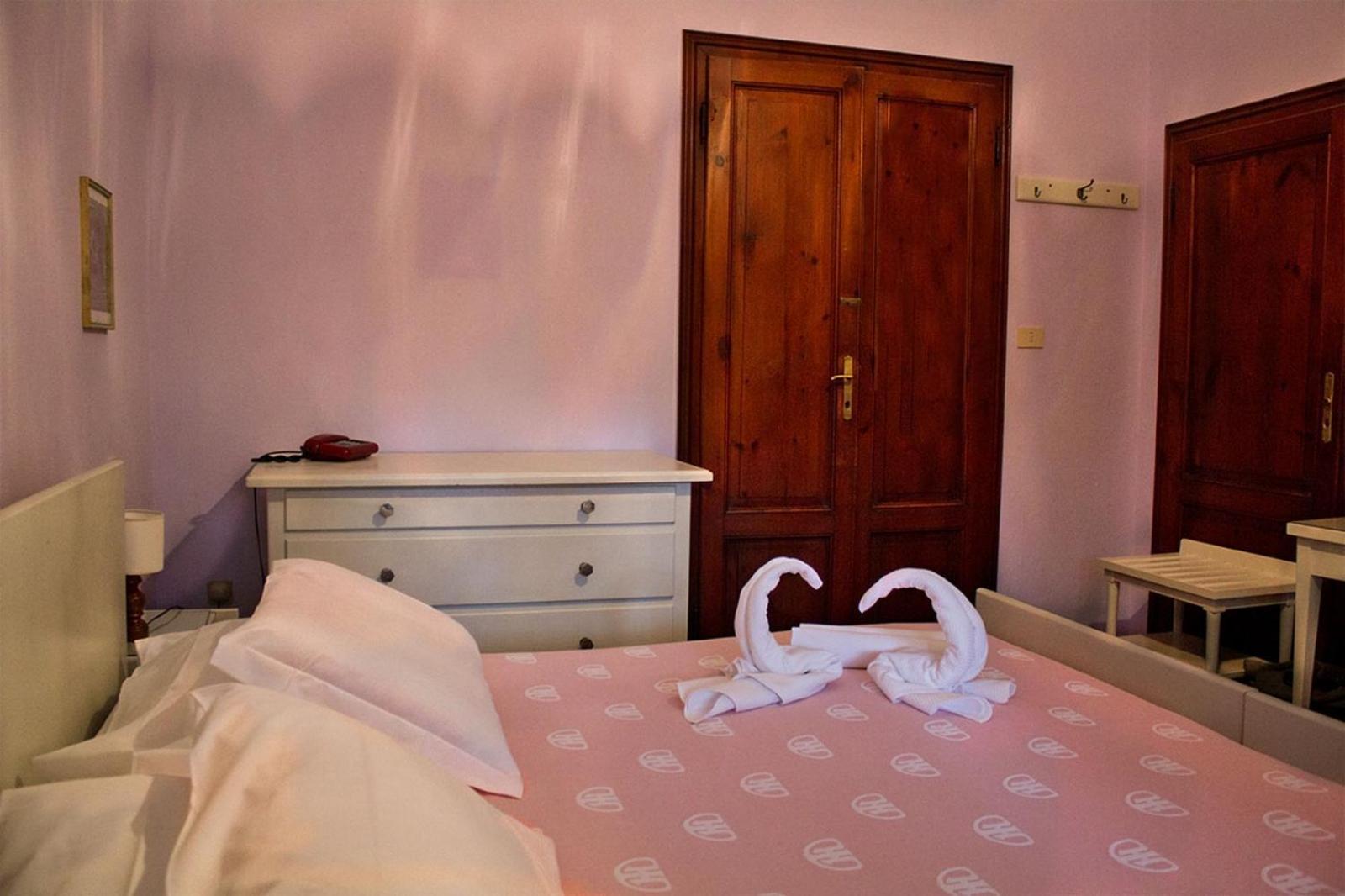 Albergo Miramare Кастильончело Екстериор снимка